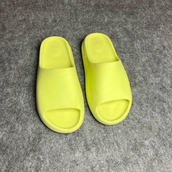 Yeezy Neon Yellow Slide Sandals Men’s Size 11 Yellow Green - Picture 10 of 10